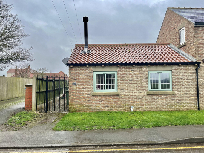 Exterior & Views 2, One Bedroom Barn With Free Parking, East Riding of Yorkshire