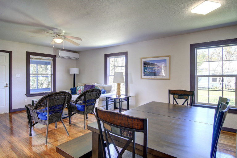Interior 4, Pier Heaven 6031abc 9 Bedroom Home by RedAwning, Aransas
