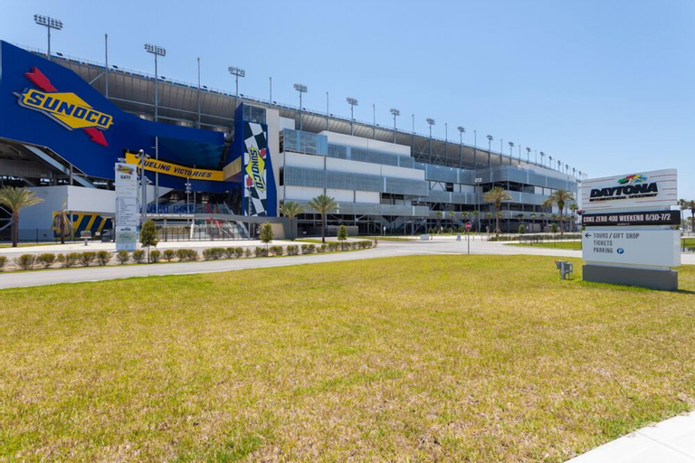 Daytona Beach Resort 1207, Volusia