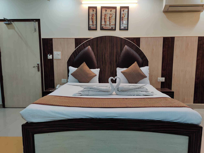 Bedroom 2, Hotel Holy Basil, Hardwar