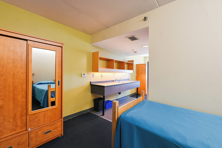 Bedroom 3, Residence & Conference Centre - Kingston, Frontenac
