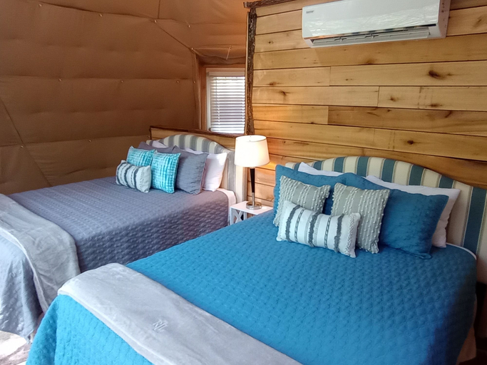 Bedroom 2, GlampOut Resort - Elk River, Braxton