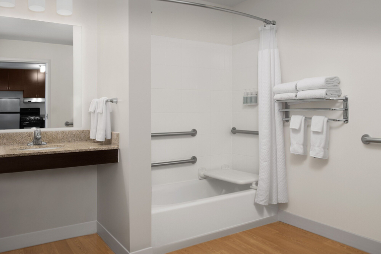 Bathroom 3, TownePlace Suites by Marriott Cheyenne SW/Downtown Area, Laramie