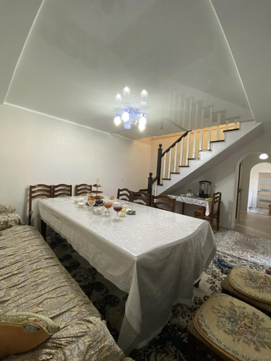Others 3, Guest House Tenir Too, Naryn
