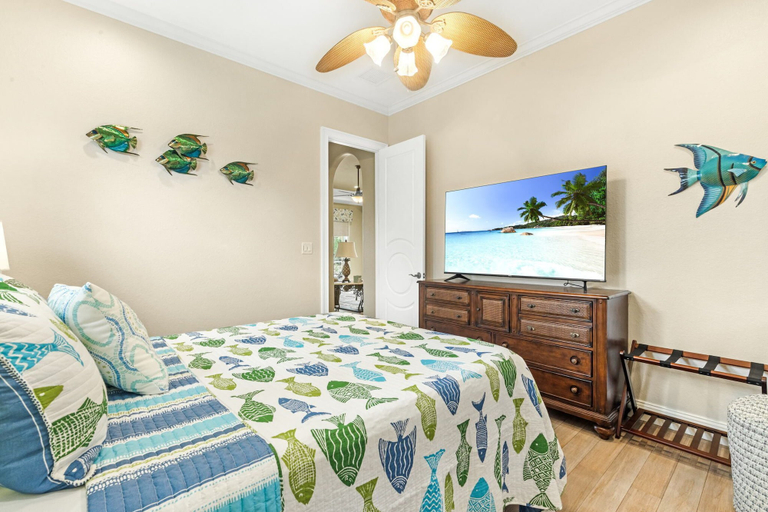 Bedroom 3, Villa Victoria, Lee