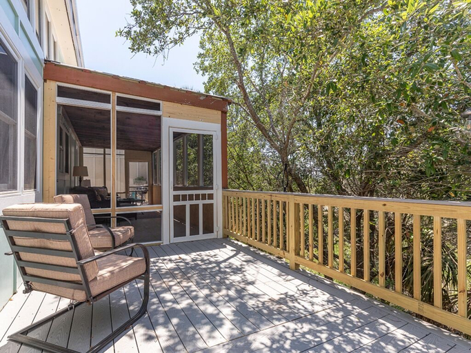 Exterior & Views 2, Treetop Cottage by Tybee Vacation Rentals, Chatham