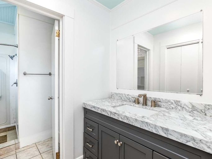 Bathroom 4, Sea View 3 by Tybee Vacation Rentals, Chatham