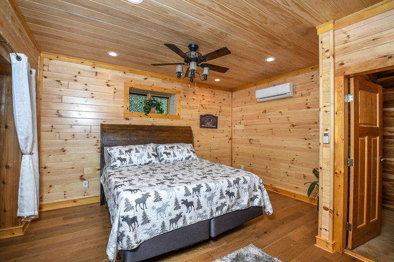 Bedroom 2, Inn 2 Deep, Garrett