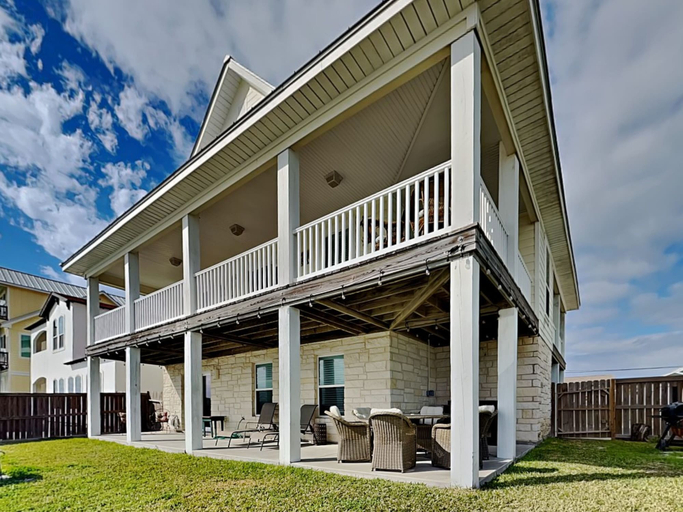 Exterior & Views 2, Casa Del Sol by Miss Kitty’s, Aransas