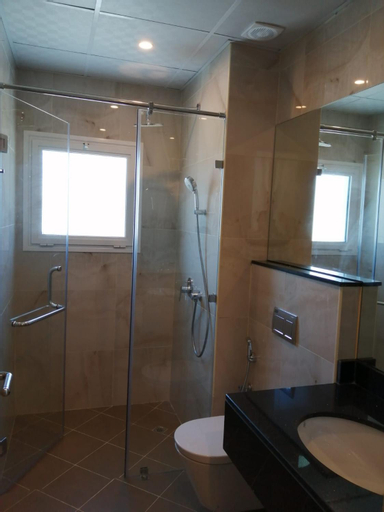 Bathroom 11