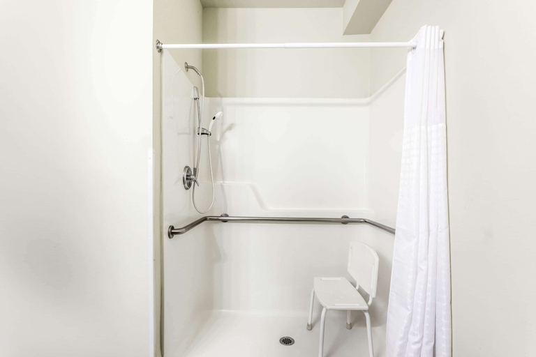 Bathroom 4, Days Inn by Wyndham Ellensburg, Kittitas
