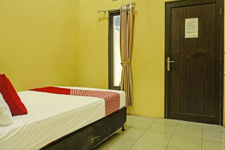 Bedroom 3, Hotel O Sweet Candy 1 Syariah, Karawang