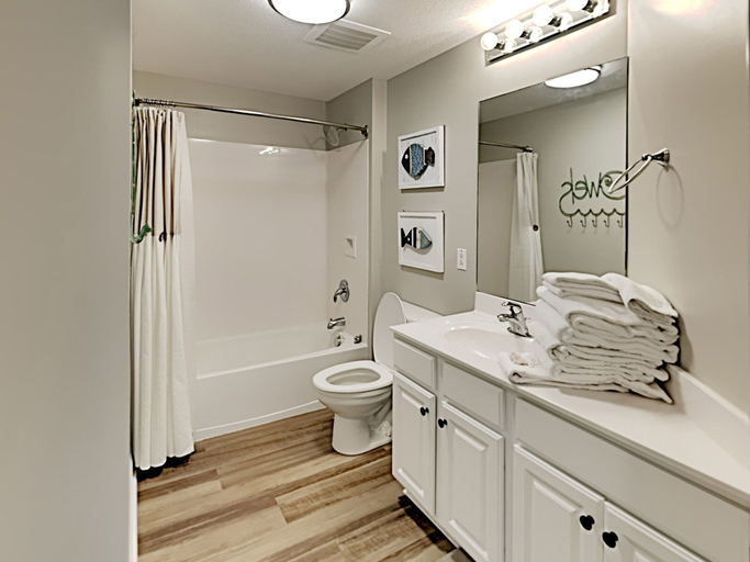 Bathroom 4, Seychelles #301 by Resort Collection, Bay