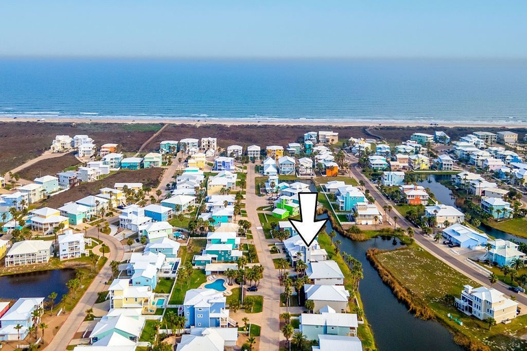 Others 4, Beachside Bliss - Beach Gear Credit Included!, Nueces