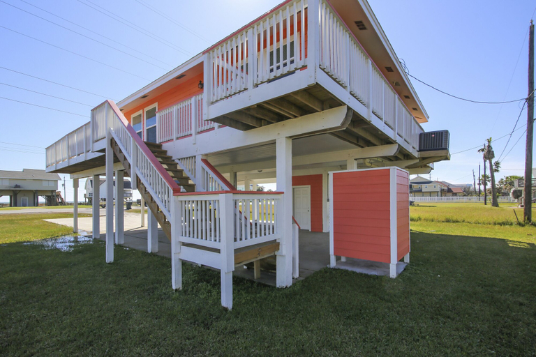 Exterior & Views 2, Grace's Getaway, Galveston