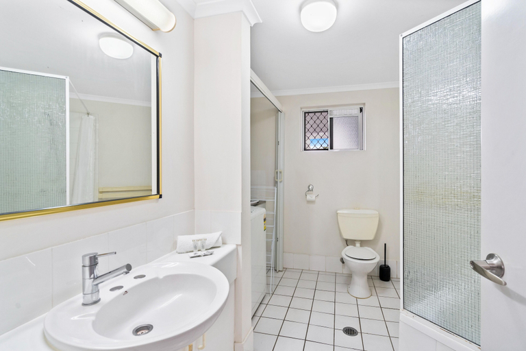 Bathroom 3, Citysider Cairns, Cairns