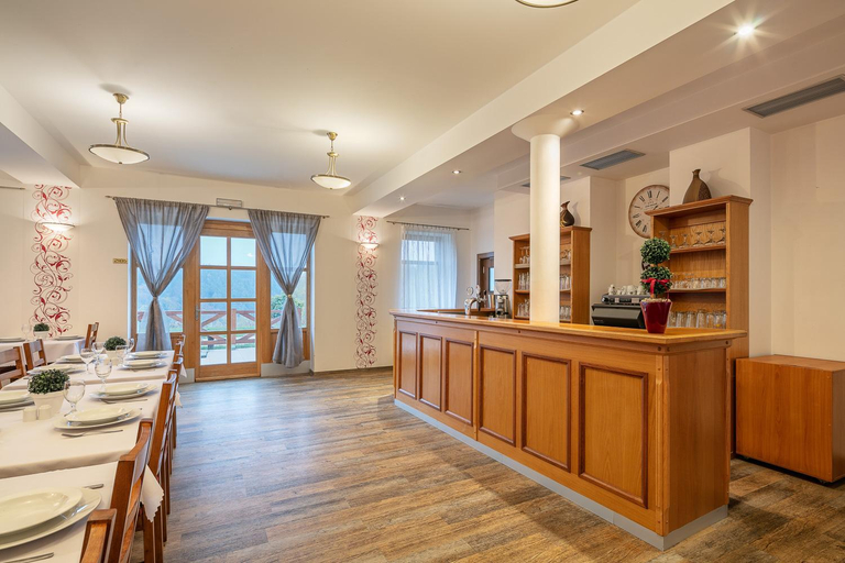 Food & Drinks 5, Pytloun Wellness Hotel Hasistejn****, Chomutov