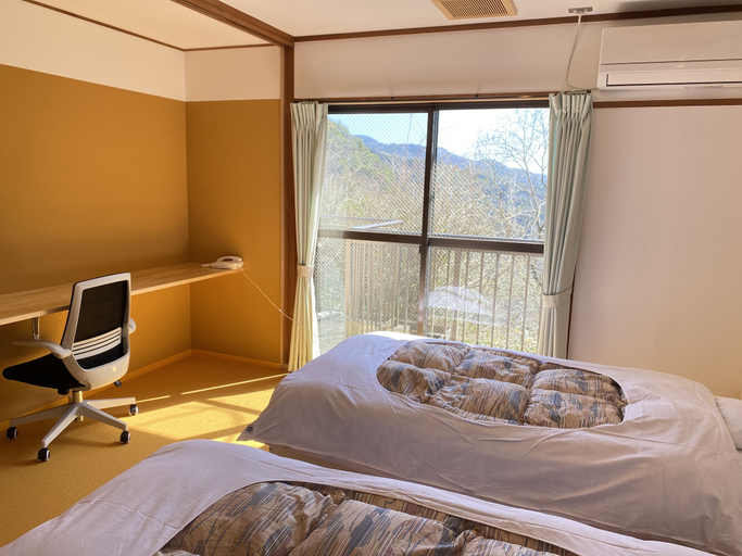 Bedroom 4, kobe city shizennoie - Hostel, Kobe