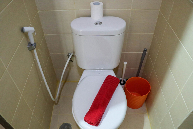 Bathroom 5, Comfort And Minimalist Studio At Belmont Residence Puri Apartment, West Jakarta