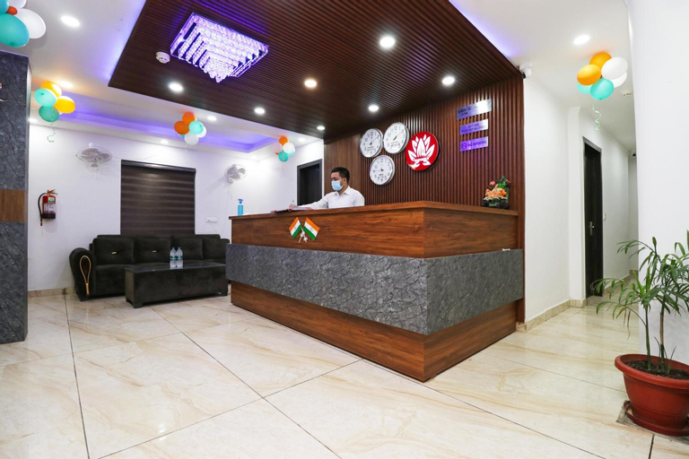 Public Area 2, Airport Hotel Shivaka Inn, West