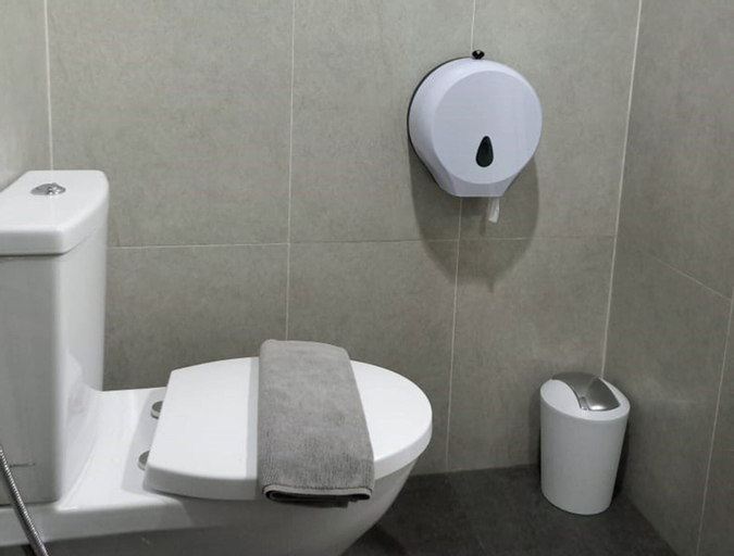 Bathroom 7
