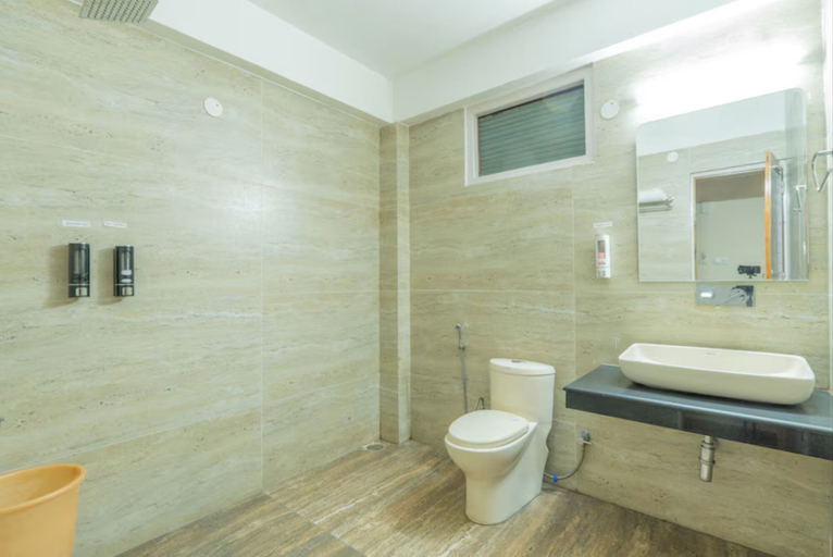 Bathroom 4, Hotel Rising Star, Kullu