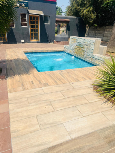 Others 4, Royal Nest Guest House, Sedibeng