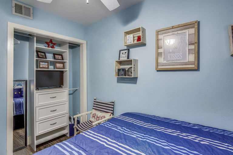 Bedroom 2, Casa Del Mar 208 - Red, White & Beach, Galveston