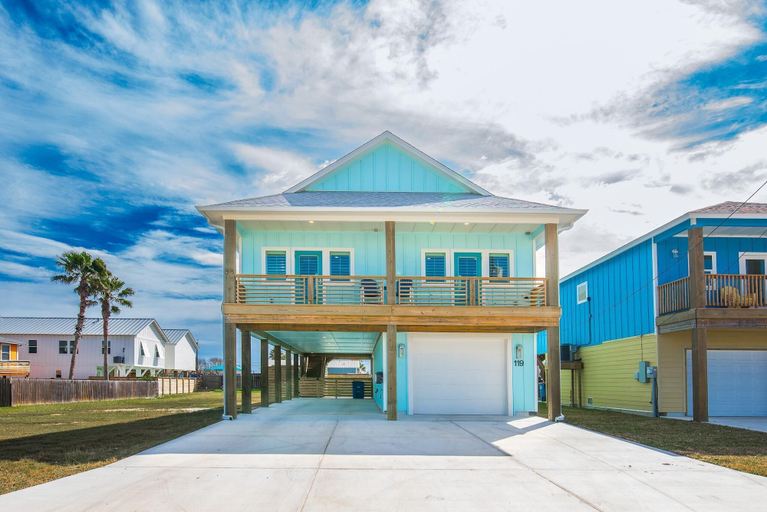 Exterior & Views 2, Glory Daze - Private Pool! Beach Gear Credit Included!, Nueces