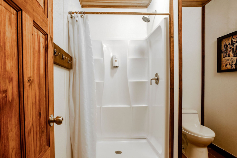 Bathroom 4, Bambuda Lodge - Hostel, Bocas del Toro