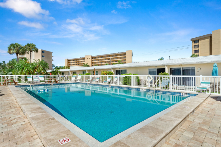 Sport & Beauty 1, Jamaica Royale, Sarasota