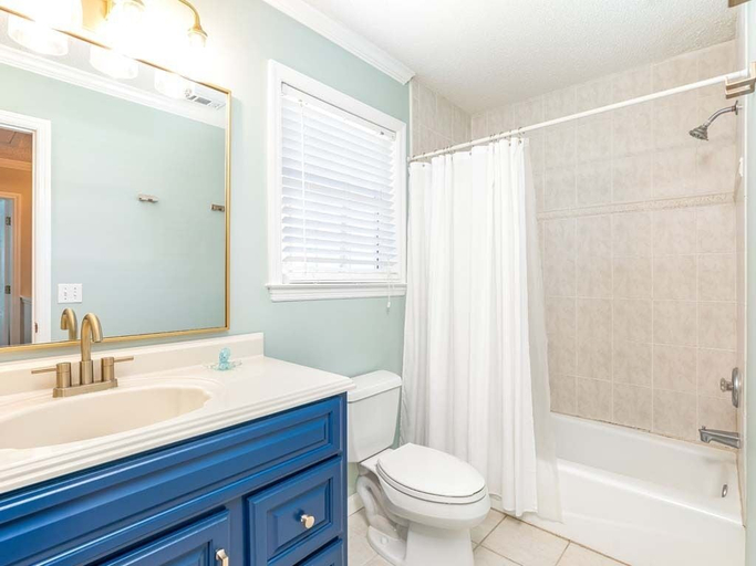 Bathroom 4, Nautical Watch, Chatham