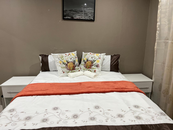 Bedroom 2, Ekhenani Guest House, Zululand