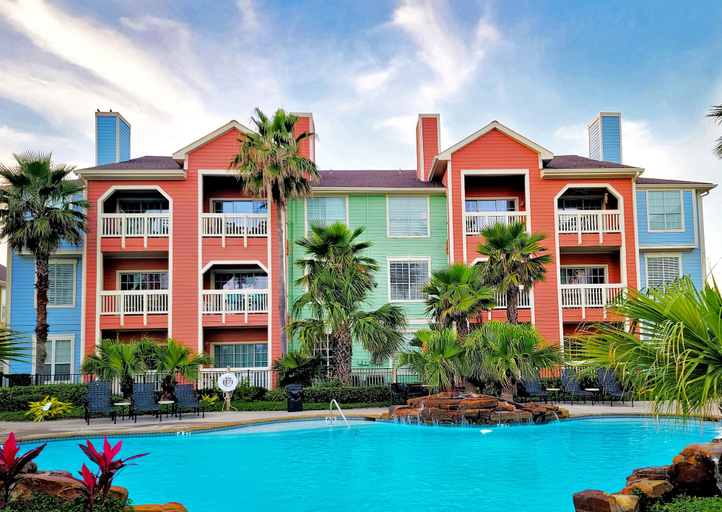 Exterior & Views 2, Dawn 532, Galveston