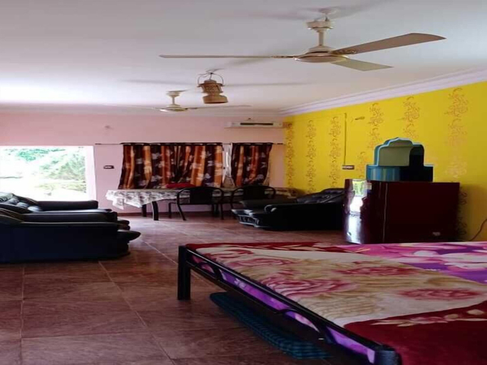 Others 5, Chandrika Guest House, Visakhapatnam