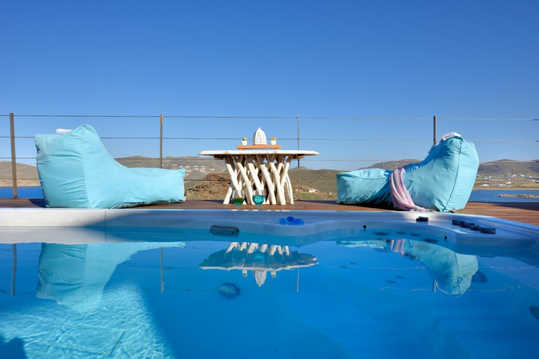 Sport & Beauty 2, Villa Princess 5 4Bed with Small Tub Panormos Beach, South Aegean