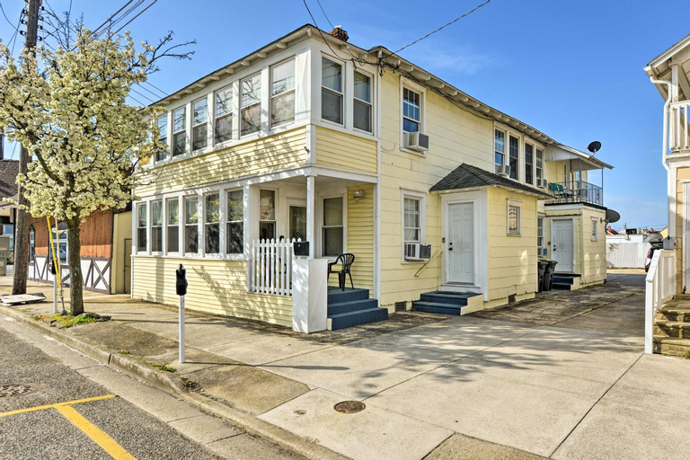 Pet-Friendly Apartment in Wildwood Less Than 1 Mi to Beach, Cape May