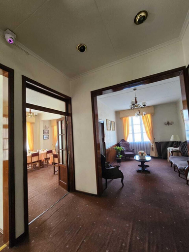 Others 5, HOTEL MERCURIO, Magallanes