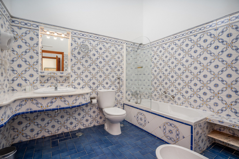 Bathroom 4, Algar Seco Parque, Lagoa