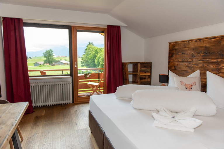 Bedroom 2, Hotel Alpengluhn, Ostallgäu