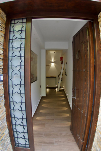 Others 4, El refugio, Granada