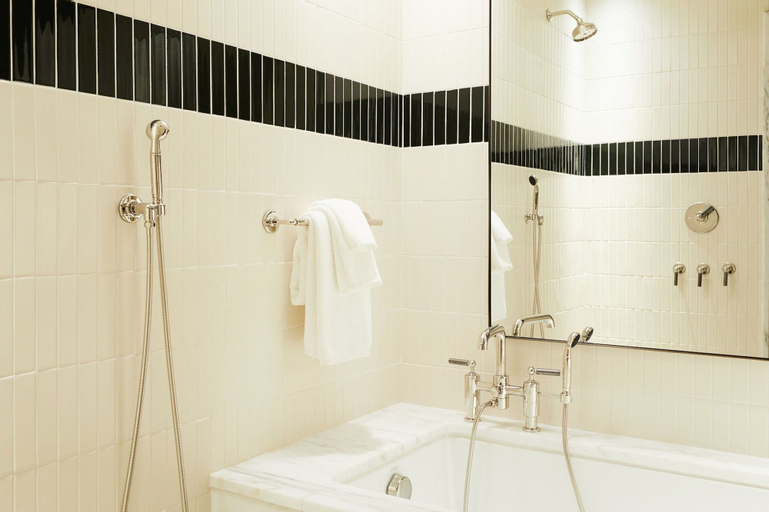 Bathroom 4