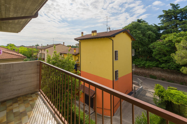 Others 5, I SOLI, Verona