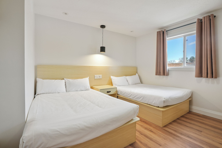 Bedroom 4, Saga Resort, Lake Hurron