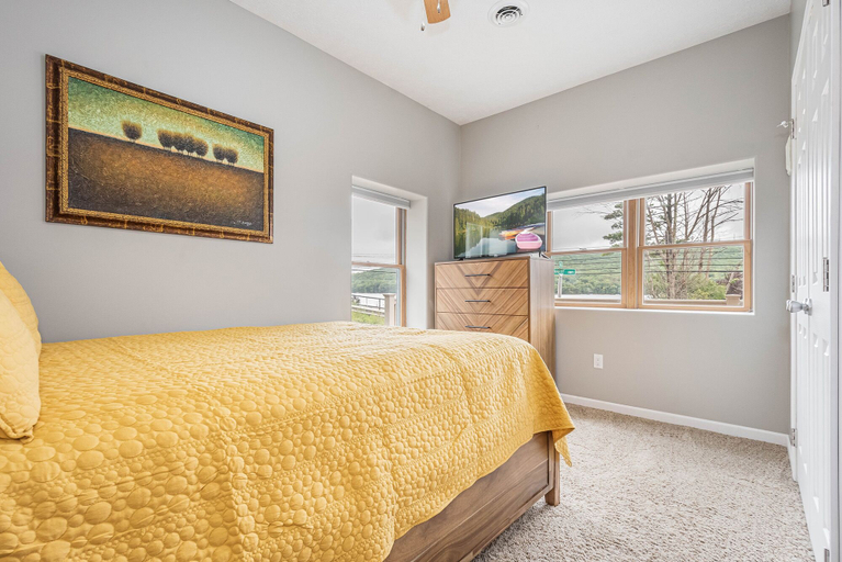 Bedroom 2, Marina One, Garrett