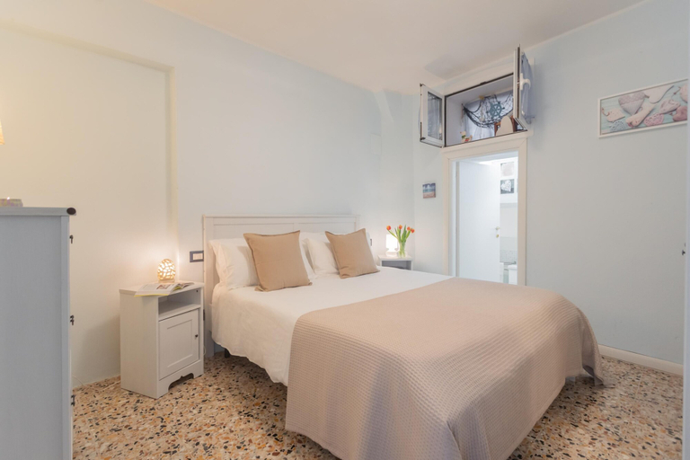 Bedroom 5, Il Timone in Colonno, Como