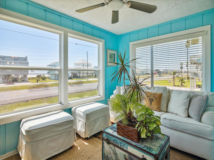 Others 5, Escape by the Sea, Galveston