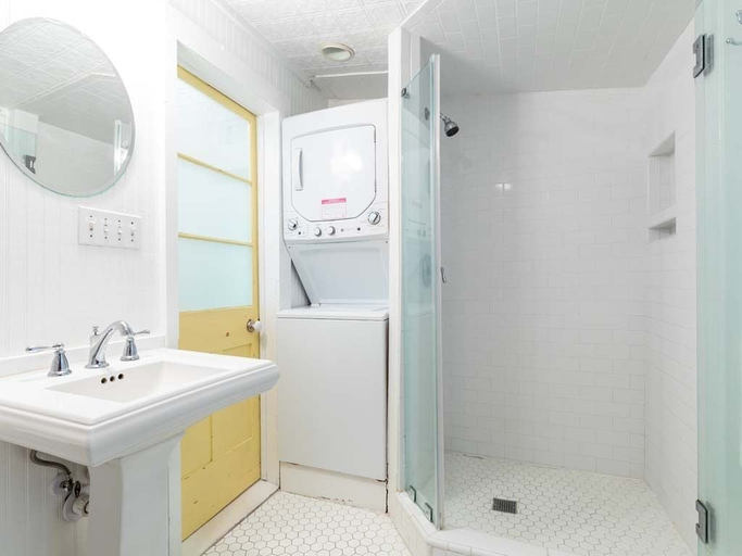 Bathroom 4, Island Bliss Tybee Vacation Rentals, Chatham