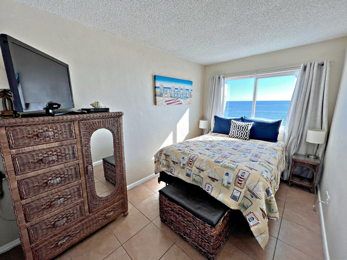 Bedroom 3, Island Shores, Baldwin