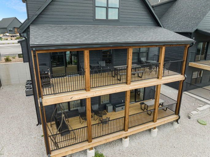 Exterior & Views 2, Cedar Shores 7 Bedroom Home by RedAwning, Taney